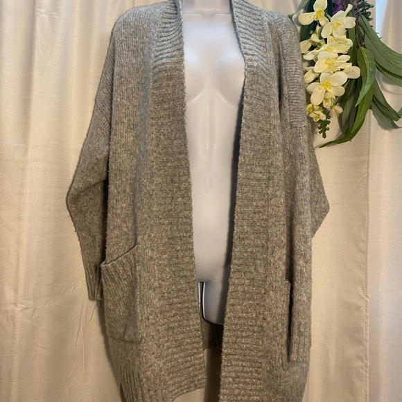 Aerie Medium Grey Cardigan - Picture 4 of 4